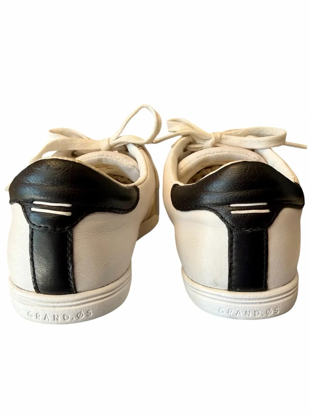 Cole Haan Grand OS Crosscourt Turf White Suede Leather Sneakers Sz 6-1/2